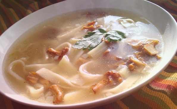 Суп с лисичками. 5 лучших рецептов