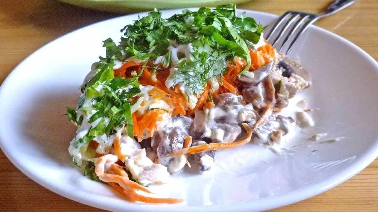 Интересные рецепты салатов с грибами в сочетании с курицей
